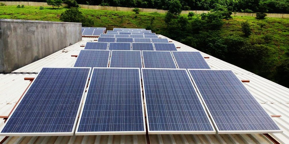 Off-grid hybrid solar + battery for rural school — Pune region